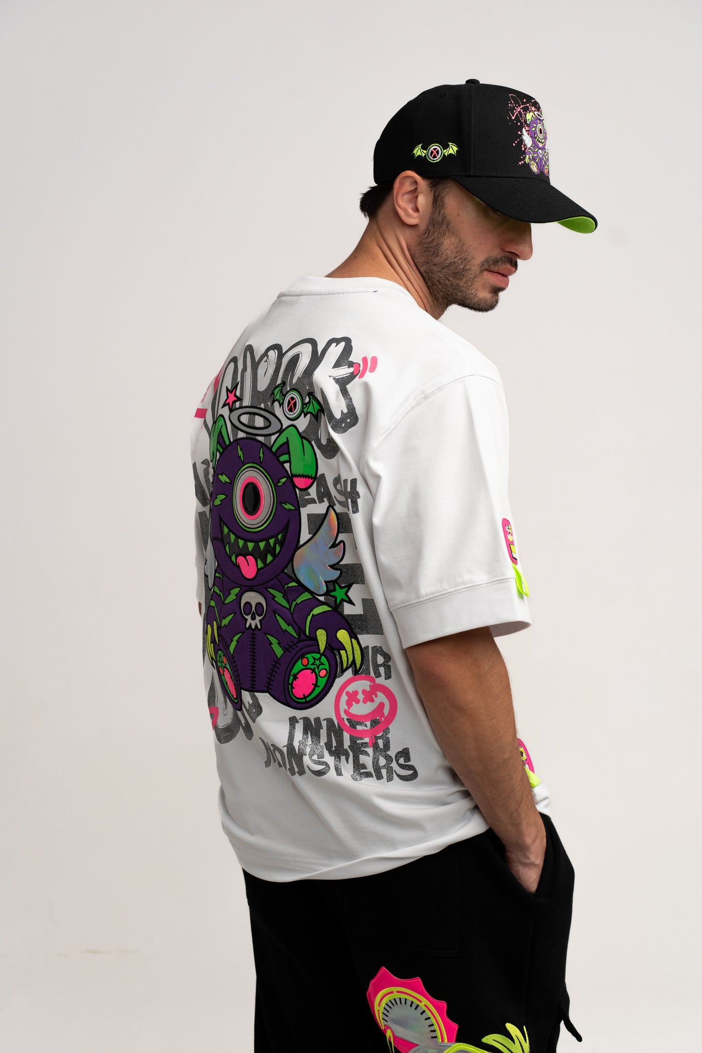 T-SHIRT OVERSIZED WARLOCK WHITE