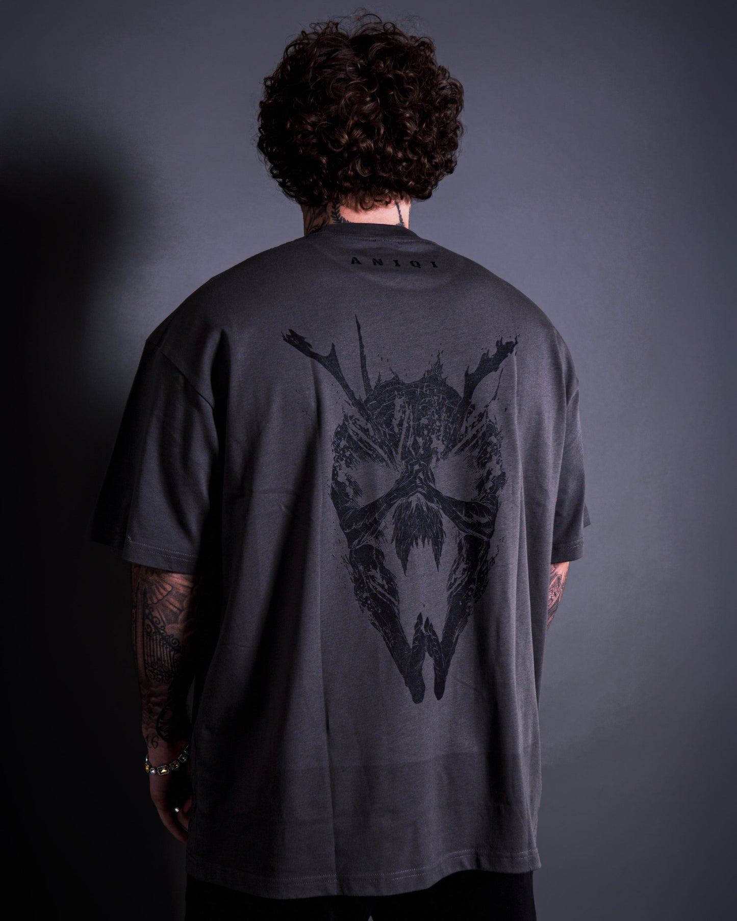 GAROU TEE