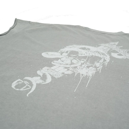 THE KING IS DEAD MUSCLE TEE