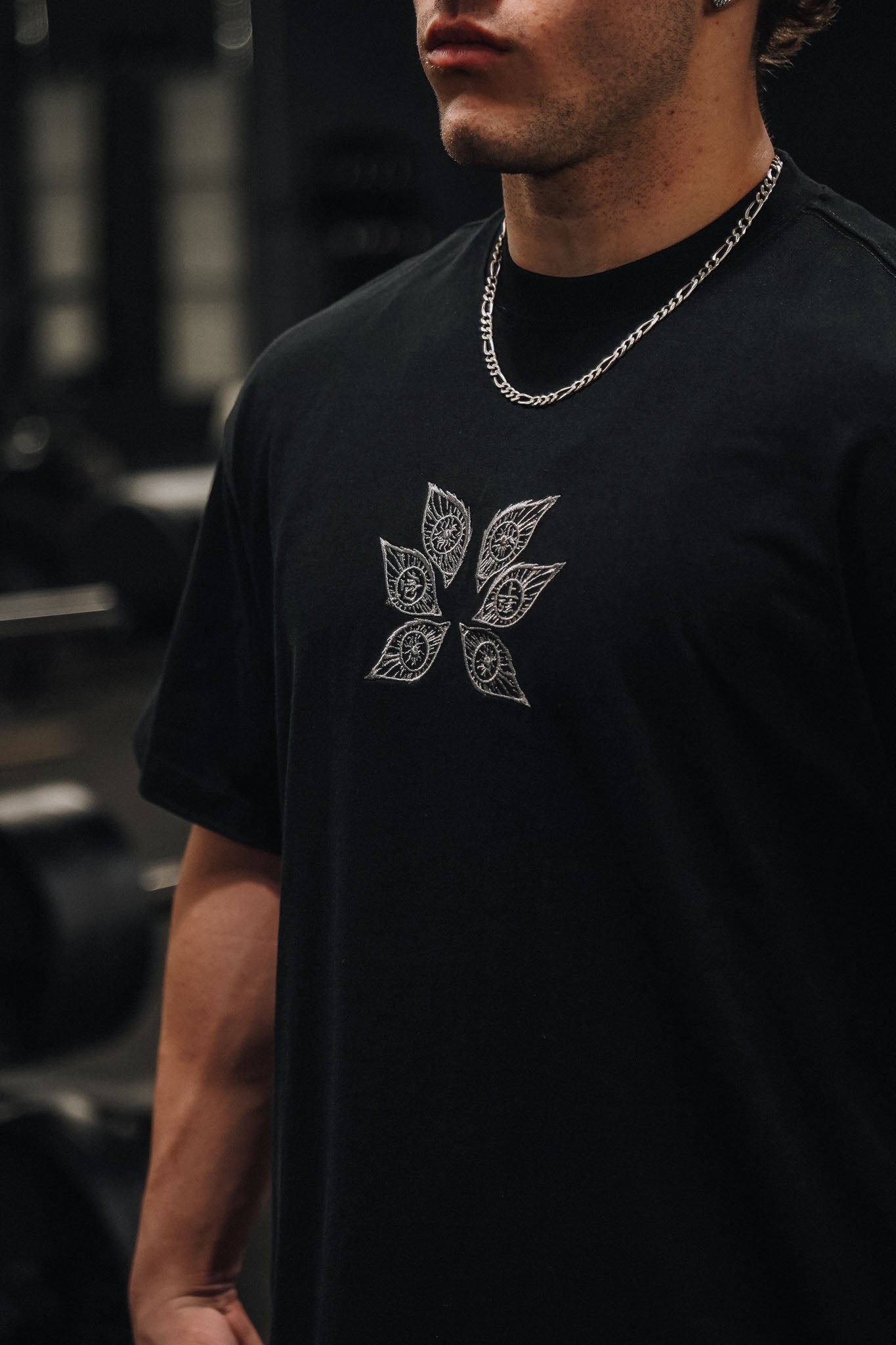 UPPER ONE TEE