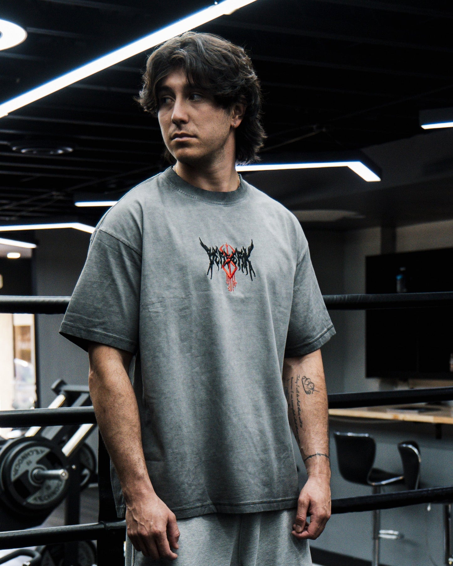 THE STRUGGLER WASH TEE