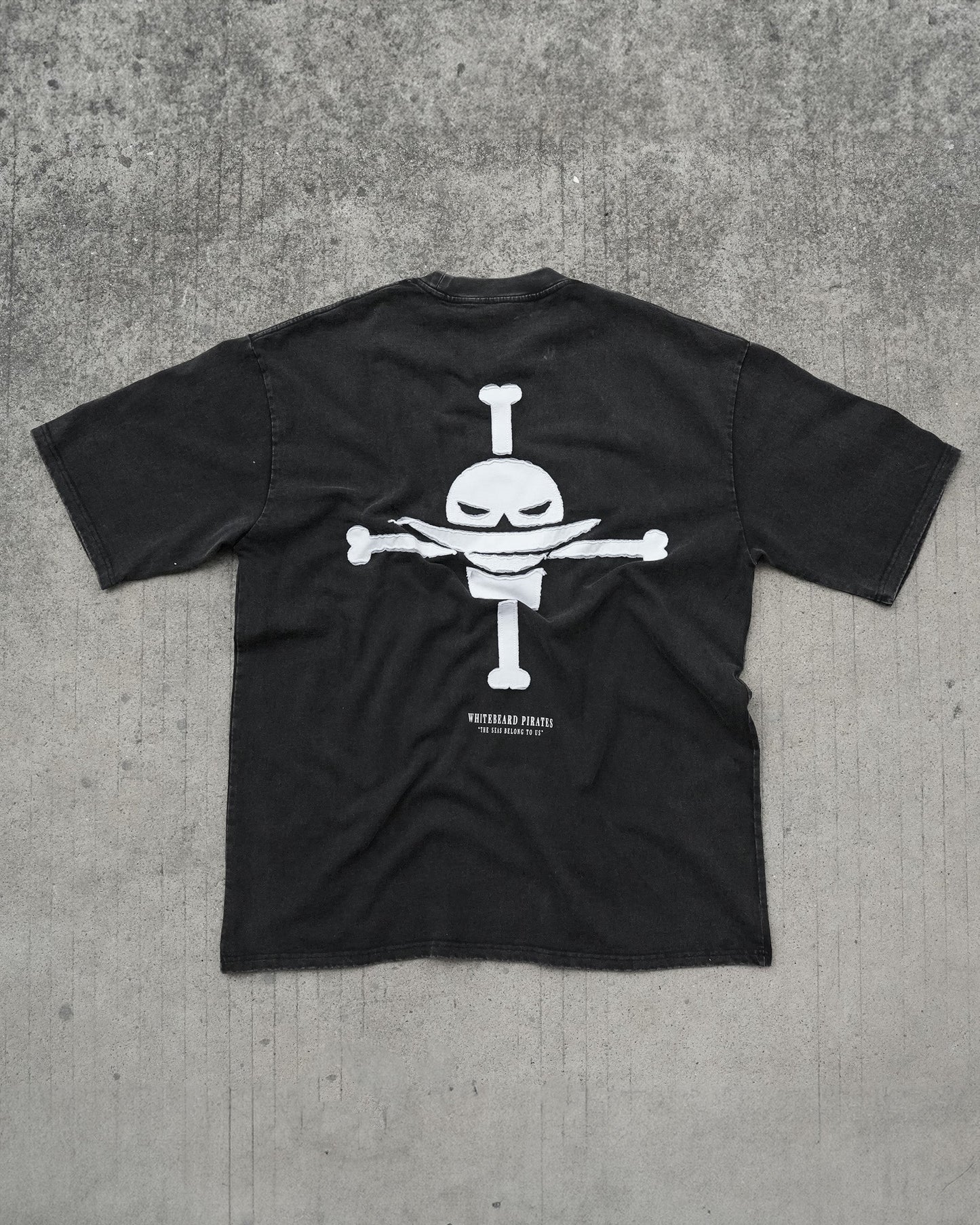 WHITE BEARD WASH TEE