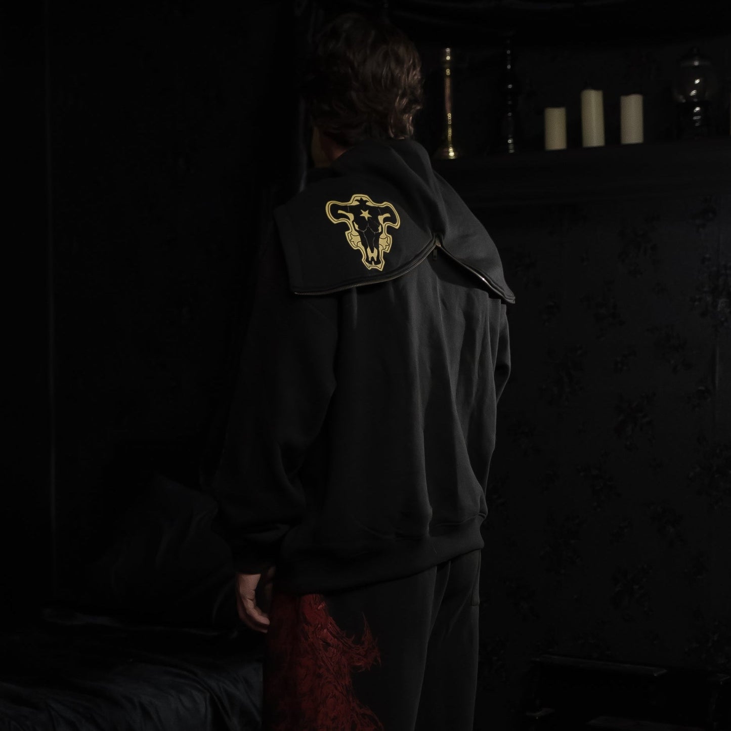 BLACK BULLS CLOAK HOODIE