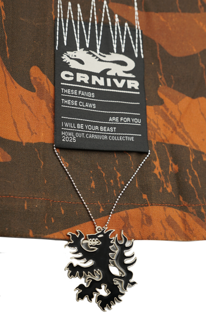 CARNIVOR BUTTON UP